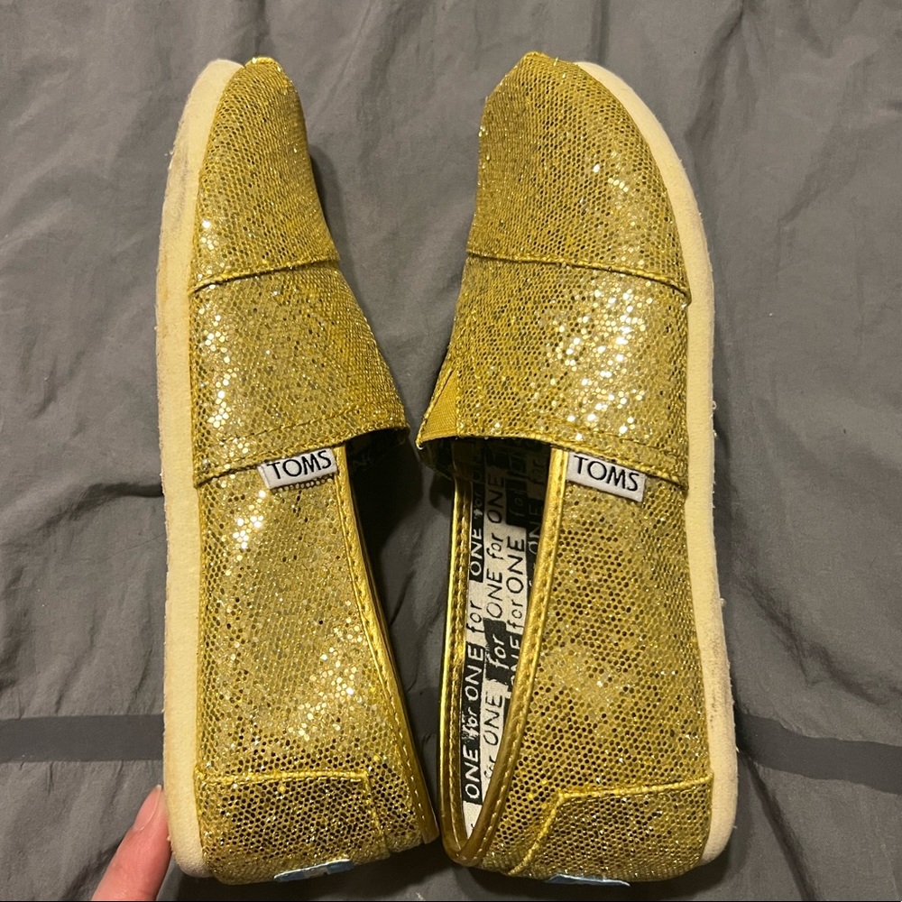 Gold Sparkly Toms (Kids)